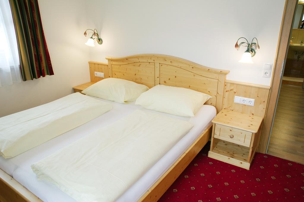 Thurnhof Villa Flachau Room photo